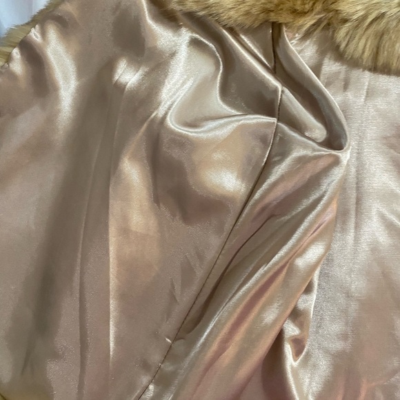 Vintage Faux Fur Lush Cosplay Winter Victorian Costume Short Cape One Size - Picture 11 of 12